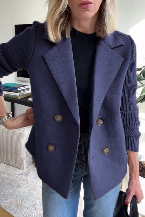 Veste blazer casual Danoir Paris pour femme, coupe élégante et moderne, portée sur un fond neutre.