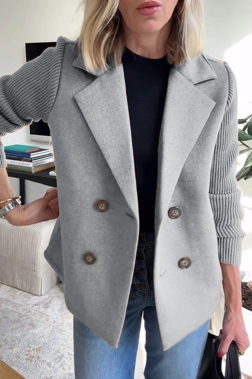 Veste blazer casual Danoir Paris, coupe élégante avec col et boutons, portée sur un mannequin blanc, style sophistiqué.