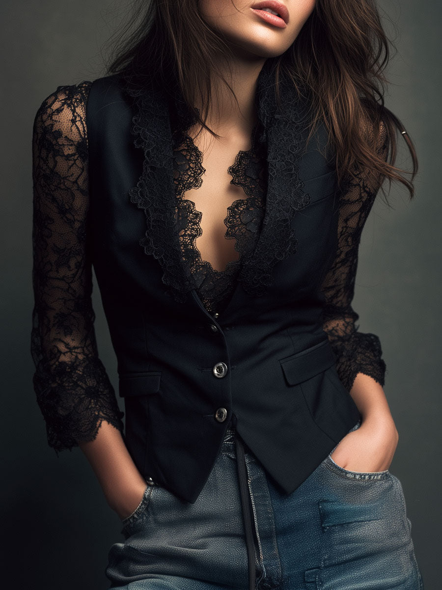 Blazer noir Danoir Paris Noémie avec manches semi-transparentes, élégant et tendance, porté sur un mannequin.