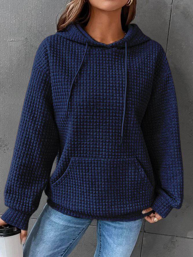 Sweatshirt d'hiver Molly de Danoir Paris, confortable, en tissu doux, couleur gris clair, portée sur mannequin.