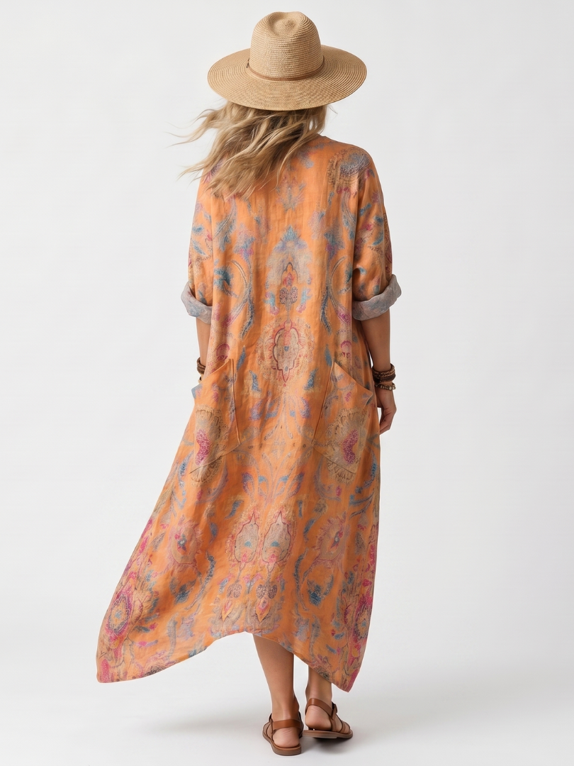 Robe midi imprimée oversize Danoir Paris avec col notched et poches, vue de face sur mannequin.