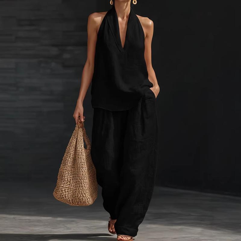 Ensemble deux pièces Danoir Paris Ainhoa en tissu de lino, haut et pantalon assortis, texture légère et élégante.