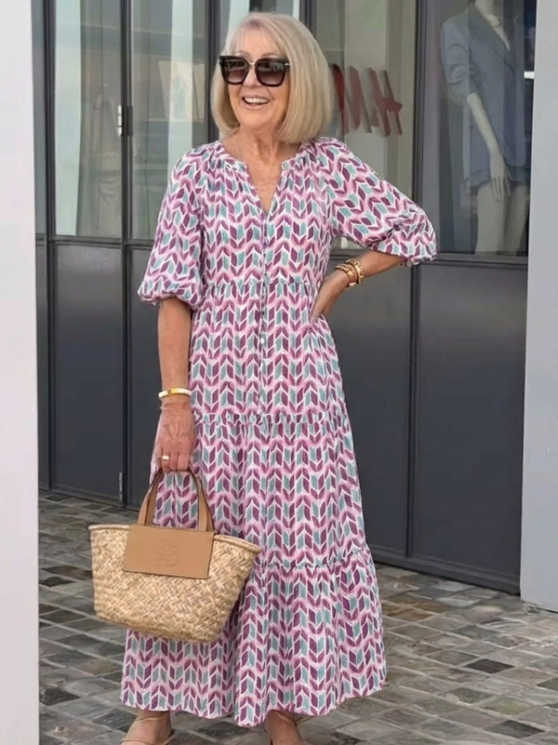 Robe midi à manches longues Danoir Paris Mireya avec motif géométrique, vue de face sur fond neutre.