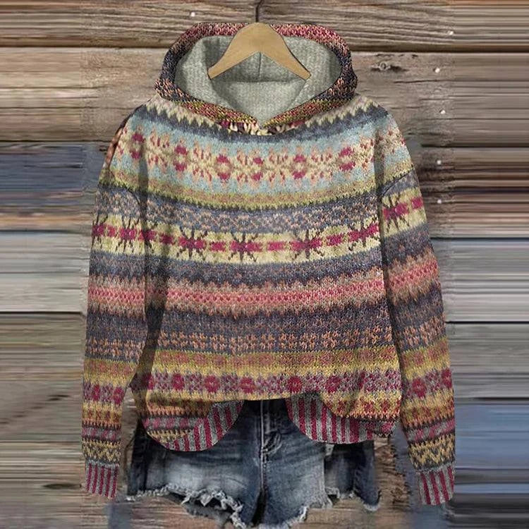 Pull d'automne Danoir Paris Gaby, sweat confortable en tissu doux, noir avec détails élégants, porté sur mannequin.