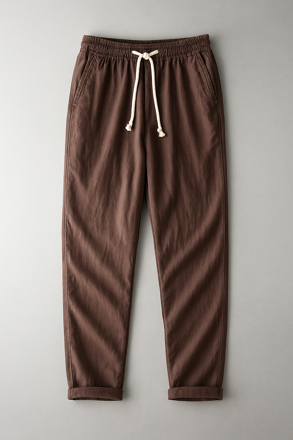 Pantalons élégants en lin Lago de Danoir Paris, tissu léger et confortable pour un style chic et décontracté.