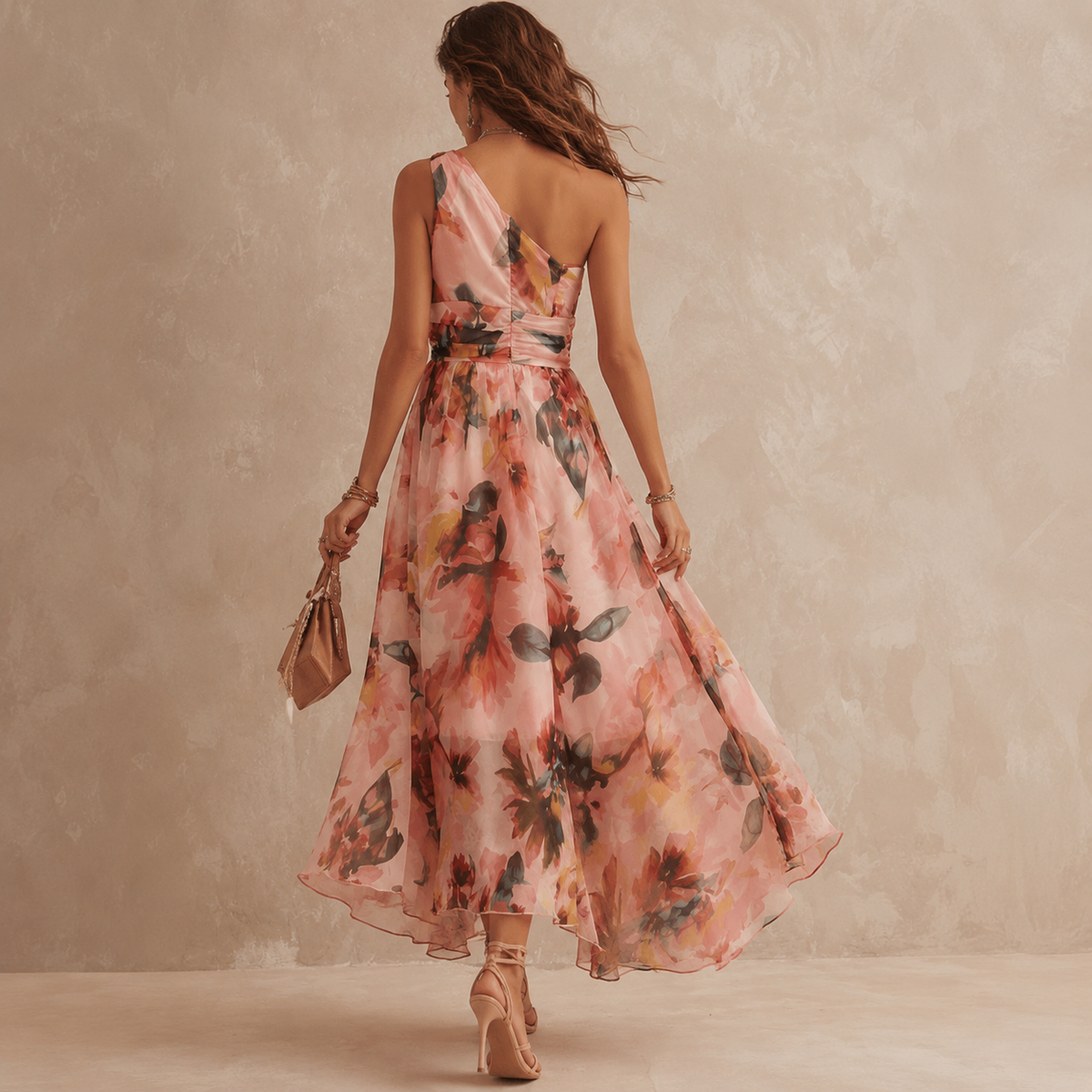 Robe longue femme Aurora Danoir Paris à épaules dénudées et motif floral, vue de dos, élégante et féminine.