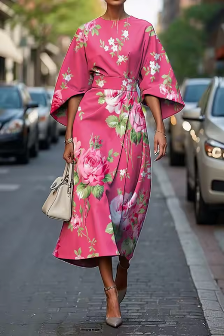 Robe florale élégante Danoir Paris Moxlan, modèle #1148, en tissu léger avec motif floral, portez pour une occasion chic.