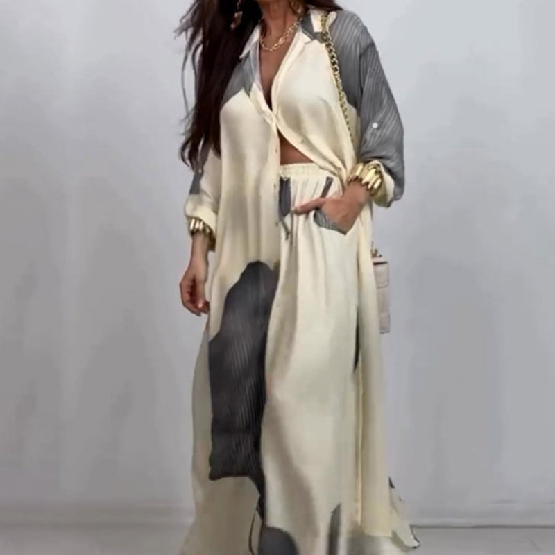 Ensemble décontracté élégant Norélie de Danoir Paris en tissu abricot et gris, porté par un mannequin.