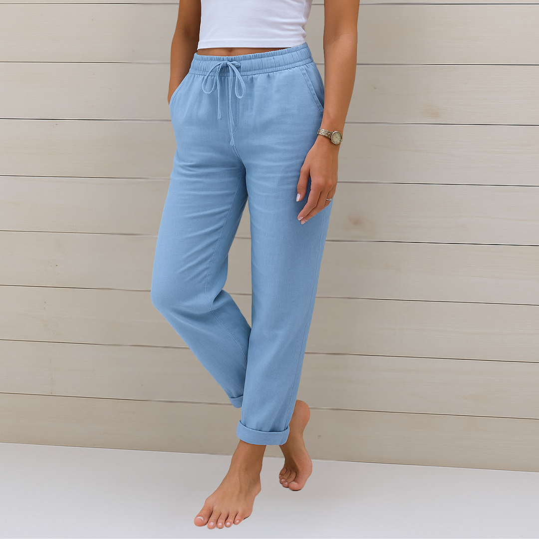 Pantalons stretch respirants Maja en lin beige de Danoir Paris, coupe élégante et confortable pour femmes.