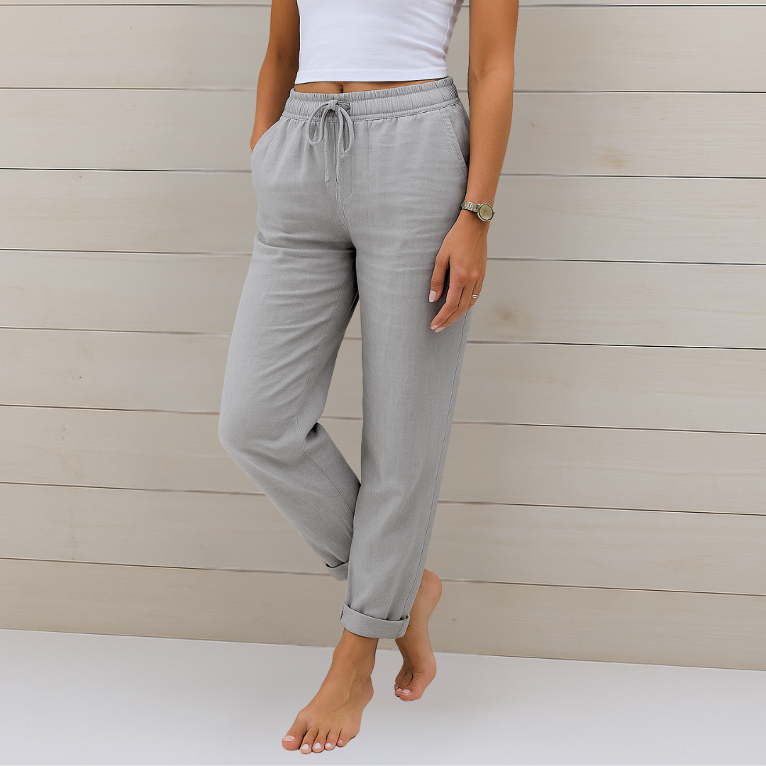 Pantalons Maja en lin beige de Danoir Paris, stretch respirant, coupe élégante pour un style confortable et sophistiqué.