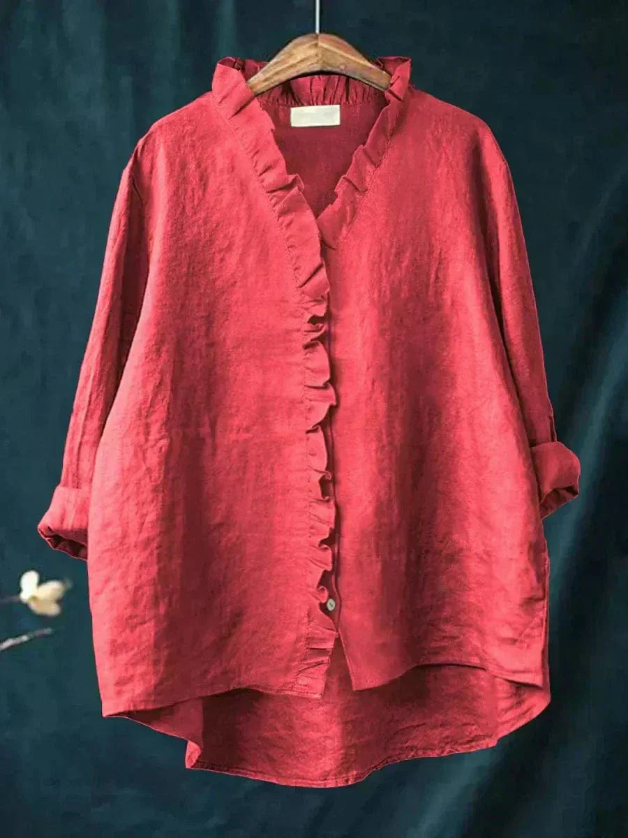 Blouse d'été élégante Eline en lin blanc de Danoir Paris, détail léger et confort pour la saison estivale.