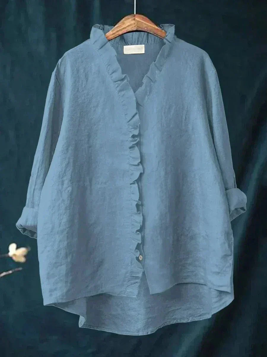 Blouse blanche Célestine de Danoir Paris avec volants délicats, tissu léger et finition élégante, vue de face.