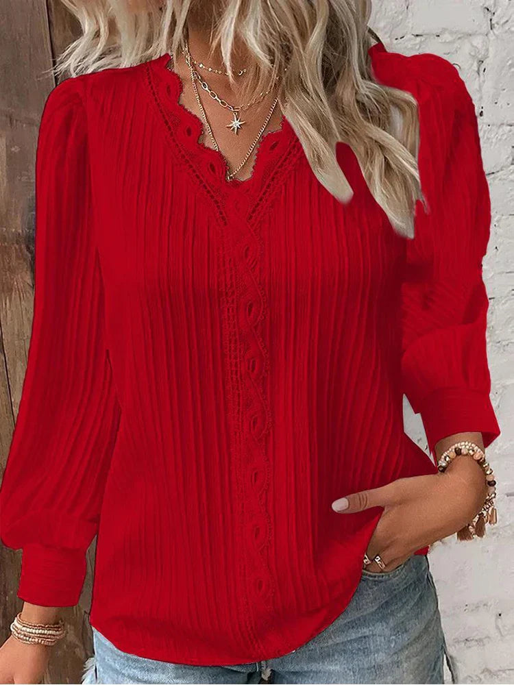 Blouse plissée blanche Lilly de Danoir Paris, élégante et sophistiquée, vue de face sur fond blanc.