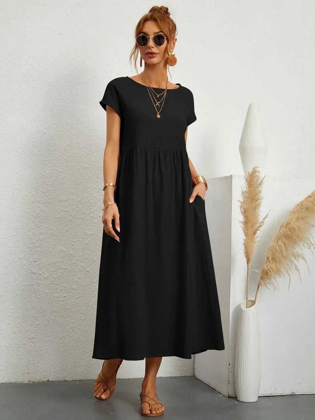 Robe midi décontractée Nataly de Danoir Paris en tissu blanc, style élégant et confortable pour femmes.