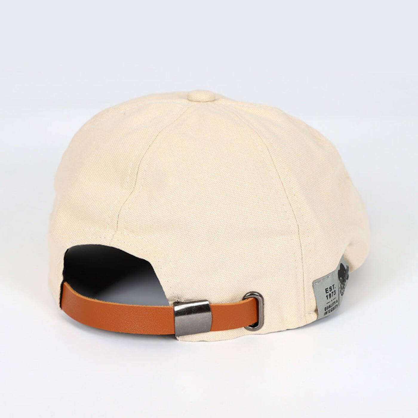 Casquette classique Bloom™ de Danoir Paris, en tissu bleu, avec logo brodé, style intemporel et élégant pour homme.