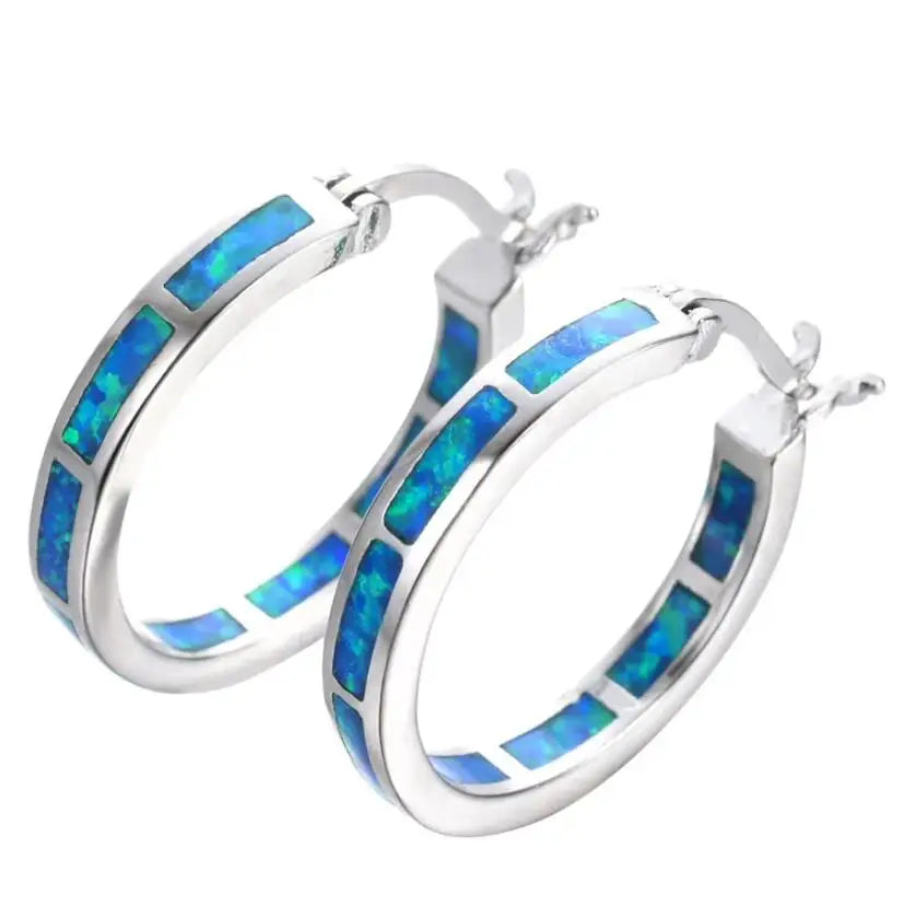 Boucles d'oreilles en cerceau Danoir Paris avec opale de feu bleu, bijou chic en or fin pour femmes