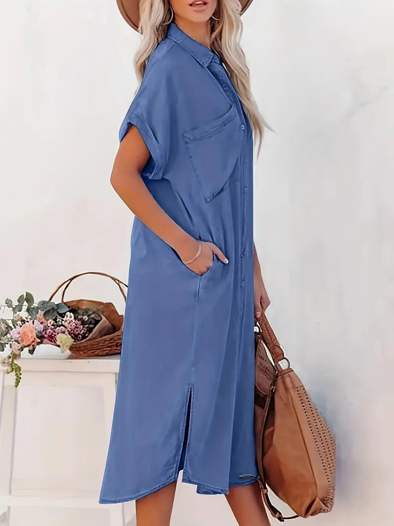 Robe d'été élégante Béatrice de Danoir Paris en tissu bleu ciel, parfaite pour la saison estivale, vue de face.