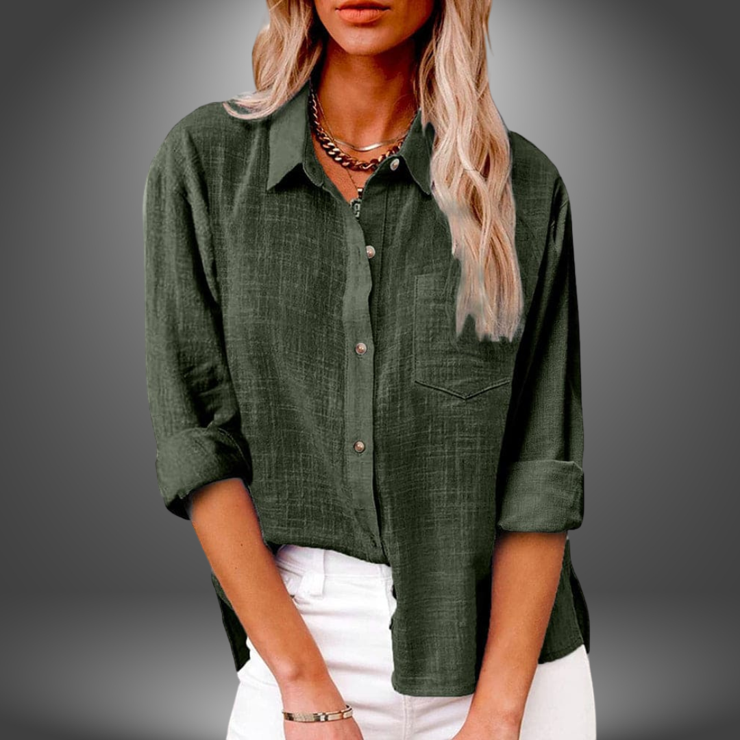 Blouse en lin premium Eve de Danoir Paris, couleur bleu clair, avec manches longues et coupe élégante.