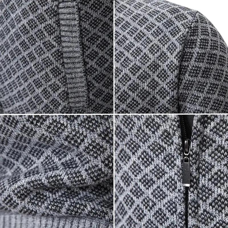Gilet pour homme Danoir Paris en matériau souple, bleu, style élégant et confortable, porté par un mannequin.