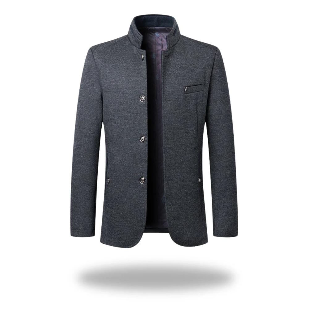Blazer masculin élégant Danoir Paris en tissu bleu marine, ajusté avec col classique et boutons sophistiqués.