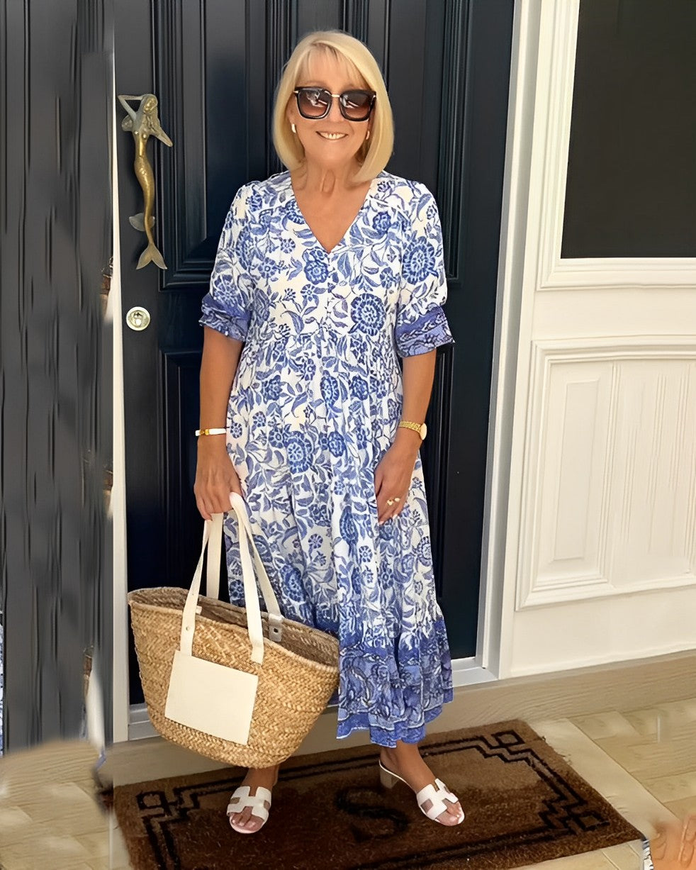 Robe fluide légère Madison de Danoir Paris en bleu, coupe flatteuse et élégante, idéale pour une tenue chic et confortable.