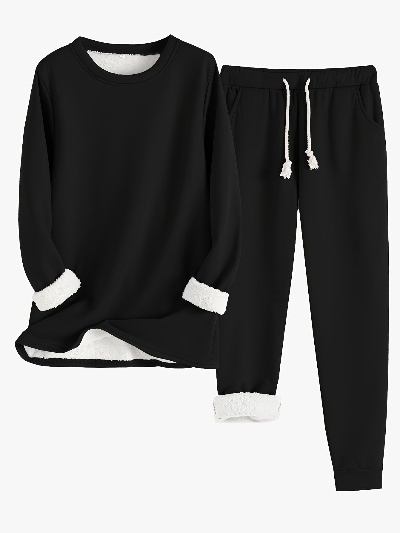 Ensemble de loungewear chic Rebecca de Danoir Paris en tissu bleu, porté par un mannequin.