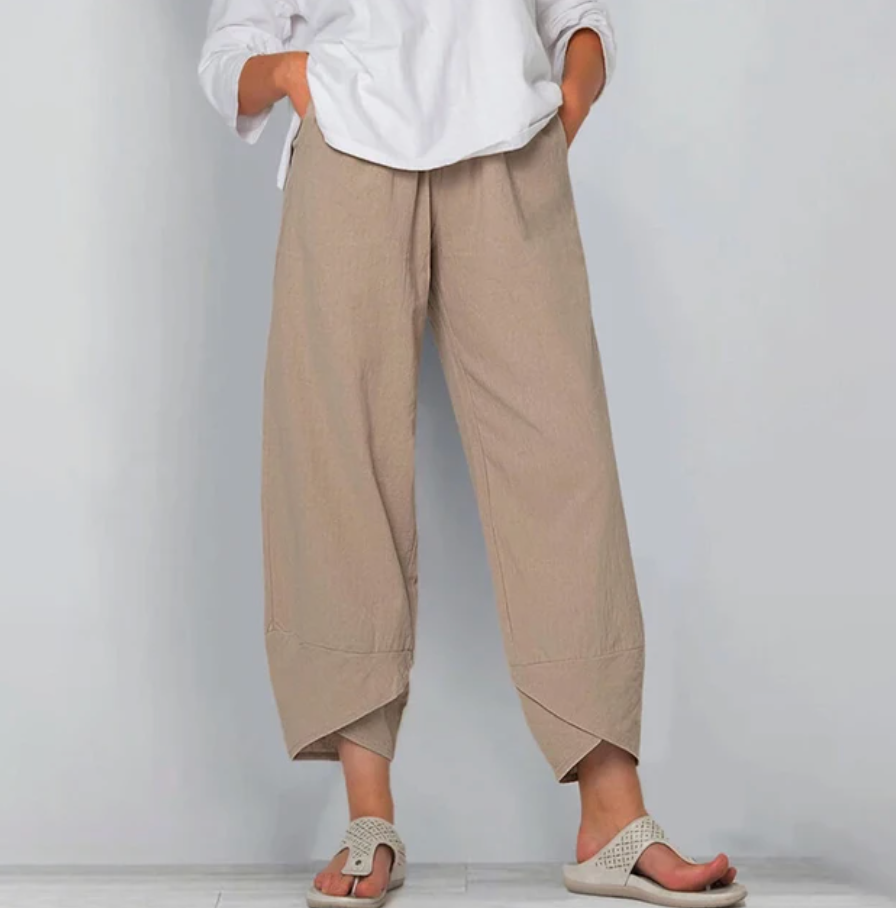 Pantalons légers Danoir Paris Riley en kaki, confortables et décontractés, parfaits pour un style casual.