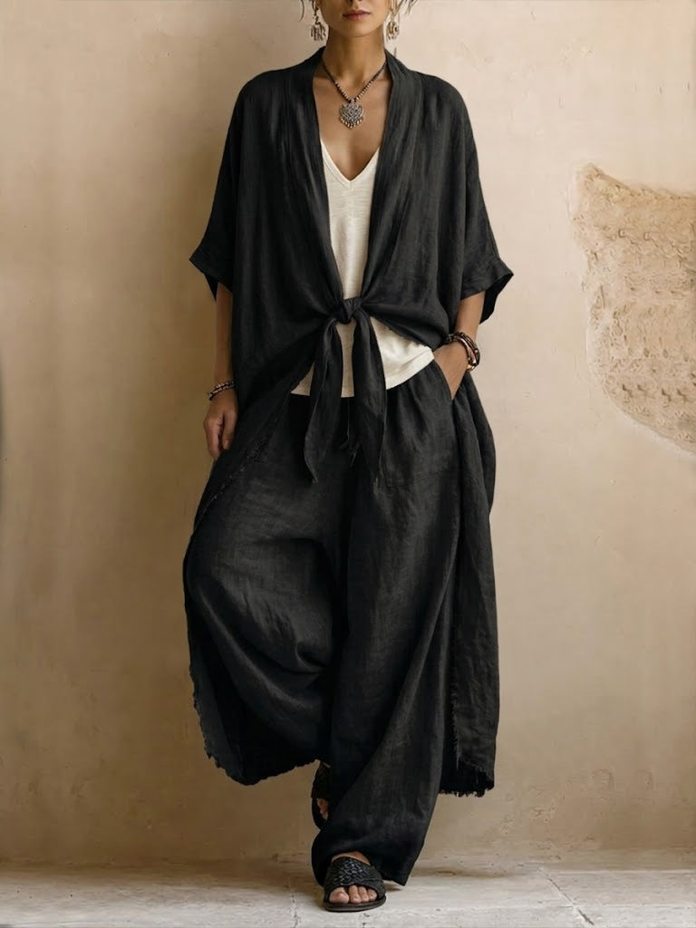 Ensemble deux pièces Kimono en lin oversize et pantalons à jambes larges de Danoir Paris, couleur marron, vue de face.