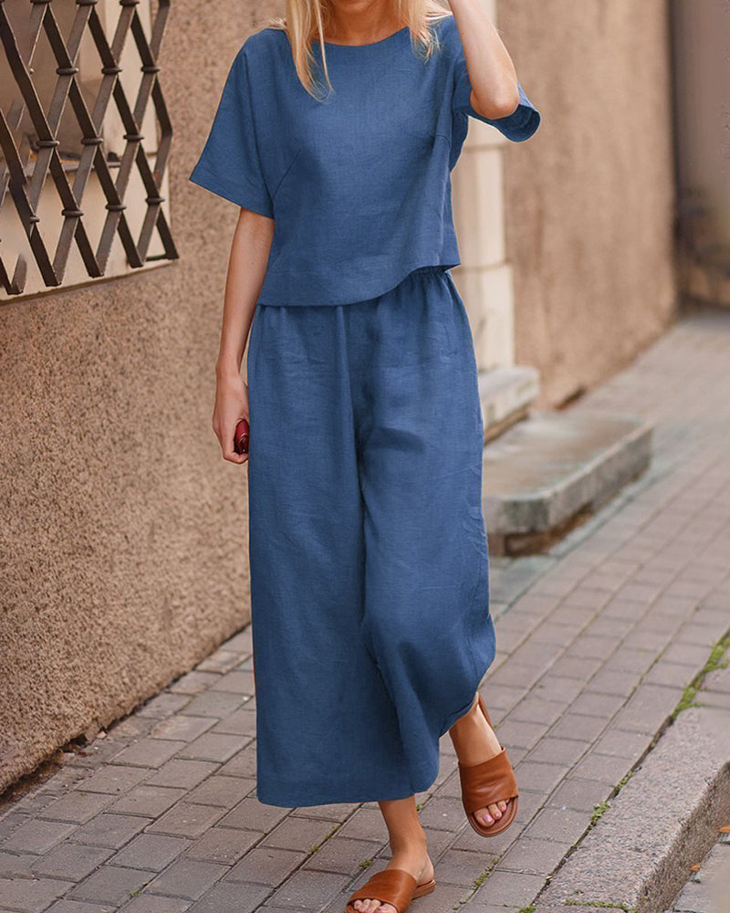 Ensemble deux pièces Lara de Danoir Paris en caramel, haut et pantalon confortables pour lounging.