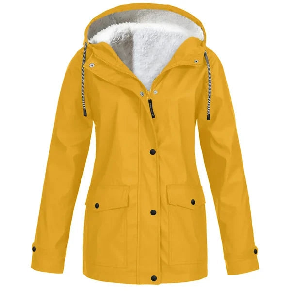 Veste élégante et polyvalente Julliete de Danoir Paris en jaune, veste courte pour femmes, mode chic et moderne.
