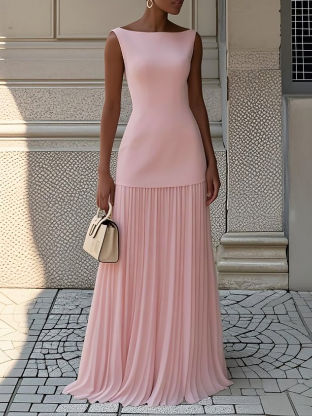 Robe longue plissée Serena™ de Danoir Paris en tissu crème, vue de face avec détails élégants et coupe fluide.