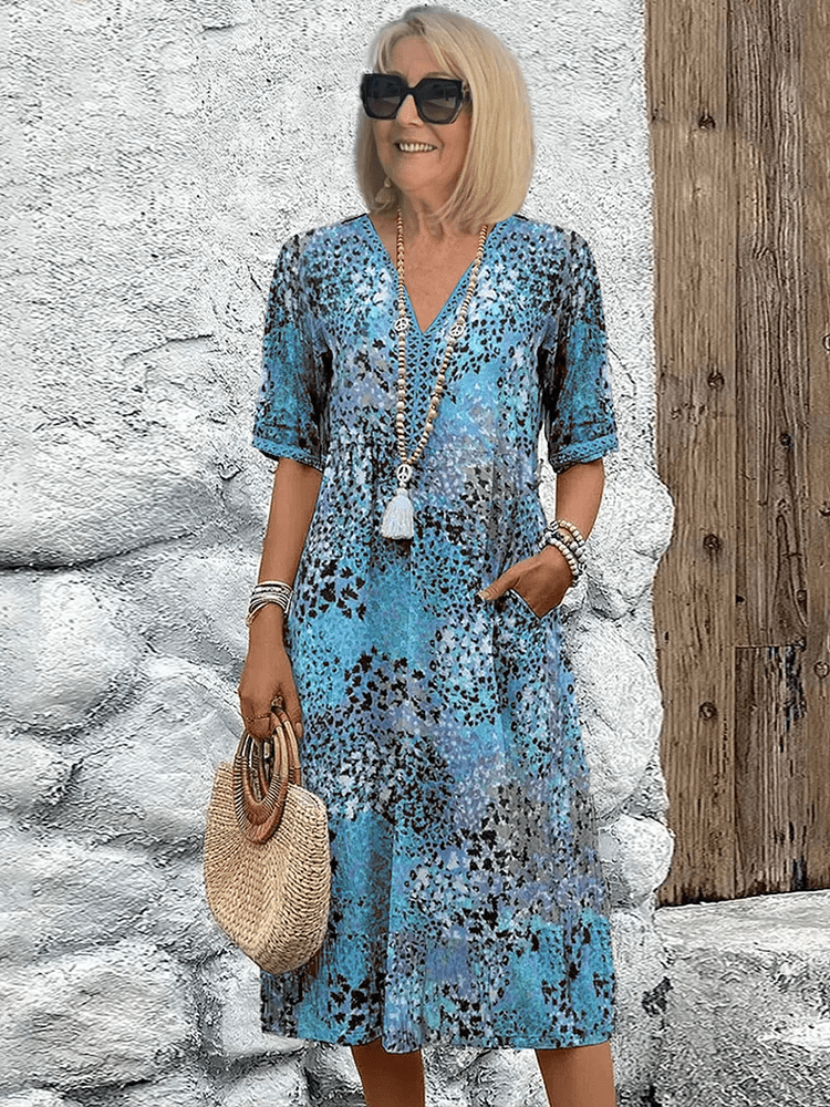 Robe d'été Skyler Danoir Paris en tissu léger à imprimé Ocean Breeze, couleur rouge scarlet, manches courtes, style décontracté