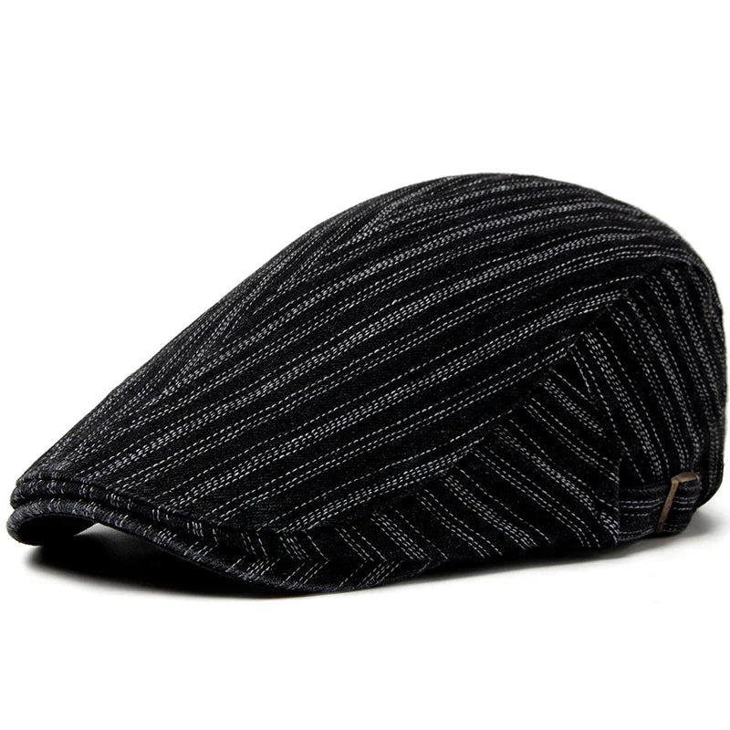 Chapeau pour hommes Bloom Danoir Paris, élégant style, en tissu bleu foncé avec bande décorative.