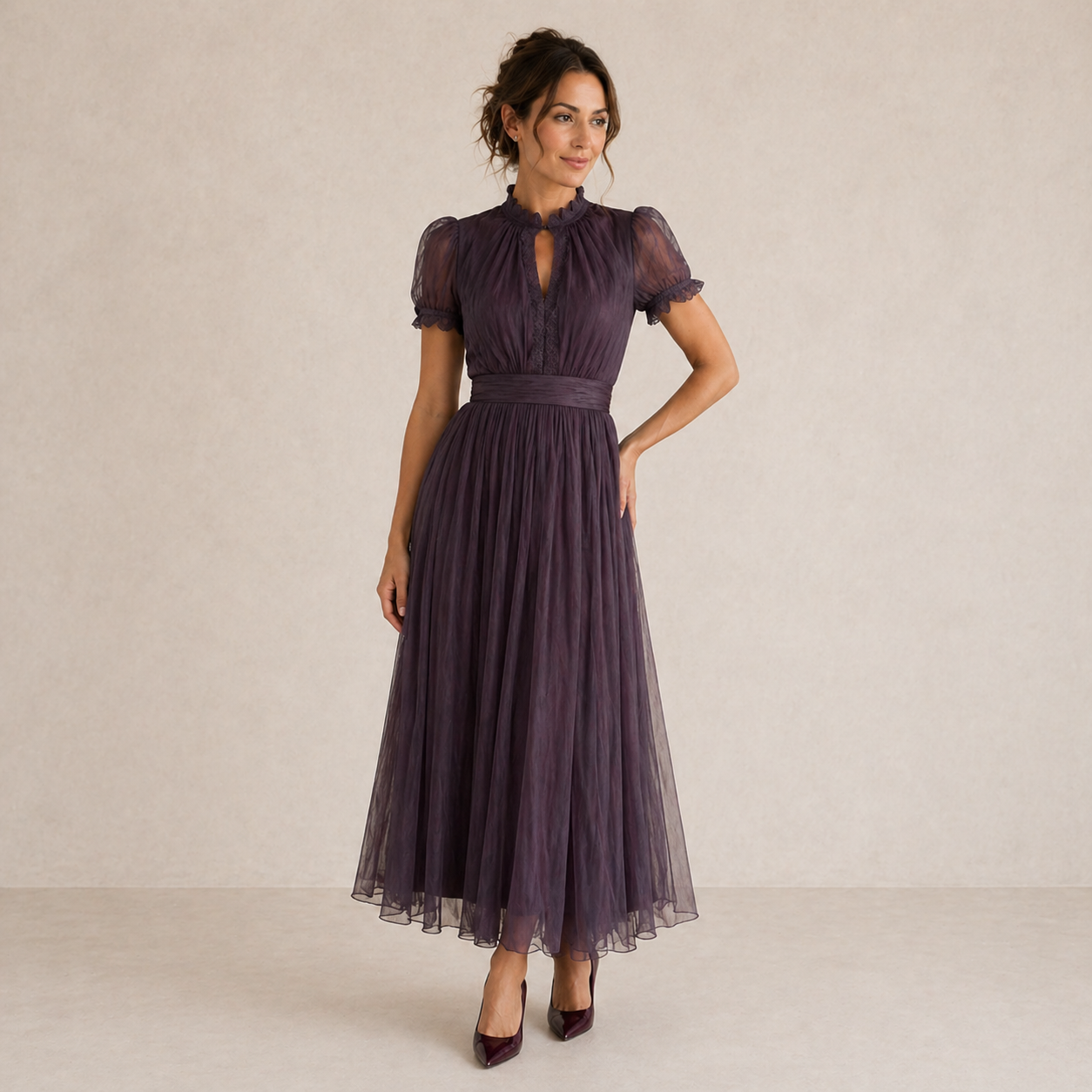 Robe maxi violette Valentina de la marque Danoir Paris, vêtement élégant pour femmes.