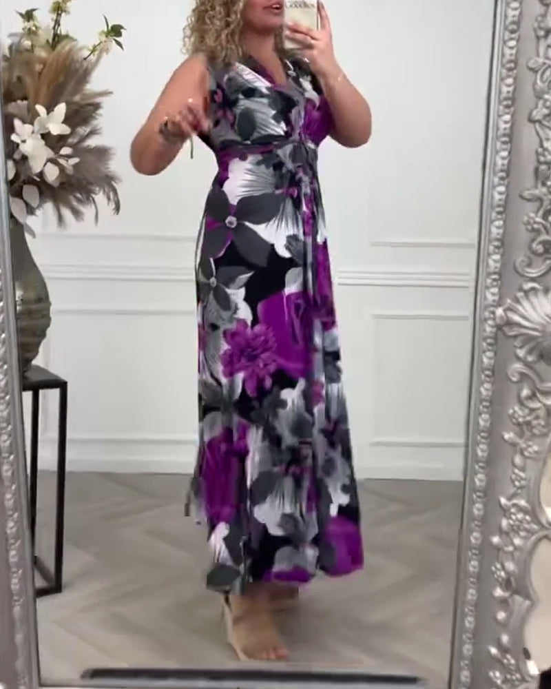 Robe maxi élégante Danoir Paris pour l'été, couleur pourpre, détail fluide et féminin, portée décontractée ou chic.