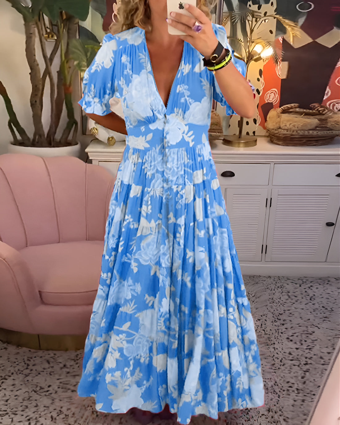Robe décontractée rouge Gigi Danoir Paris avec motif floral, élégance et confort pour un style décontracté.