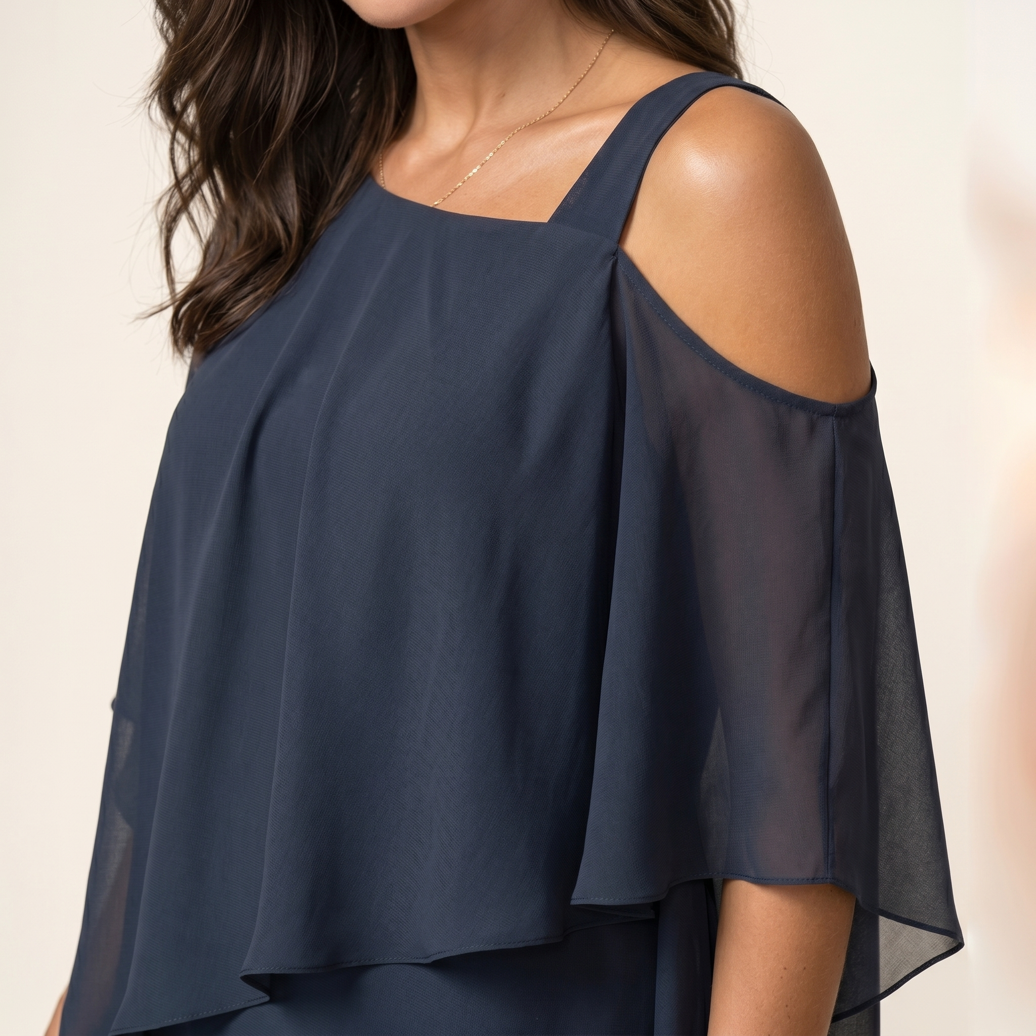 Ensemble fluide transpirable pour femme Gloria™ de Danoir Paris, vêtement blanc confortable et léger, parfait pour l'été.