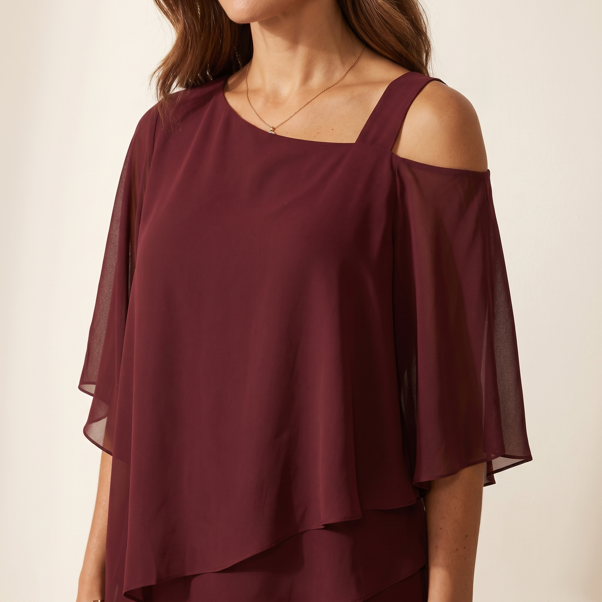 Ensemble fluide et respirant pour femme Gloria™ de Danoir Paris, en tissu blanc doux et confortable.