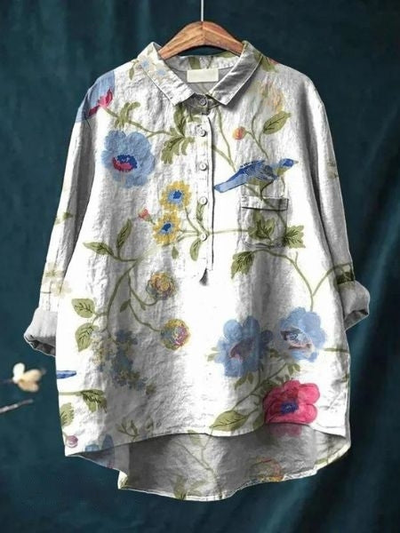 Blouse florale élégante Lila de Danoir Paris, tissu léger avec motifs floraux, vue rapprochée sur le devant.