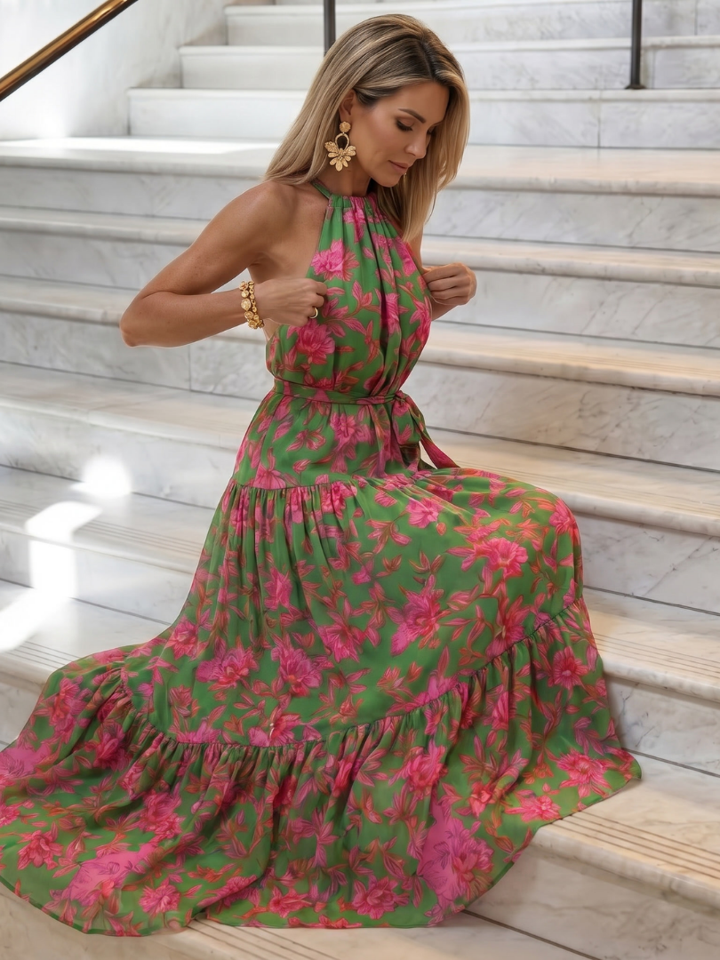 Robe midi fluide Danoir Paris Rowen à encolure en halter drapée avec motif floral, longueur mi-mollet, élégante et féminine