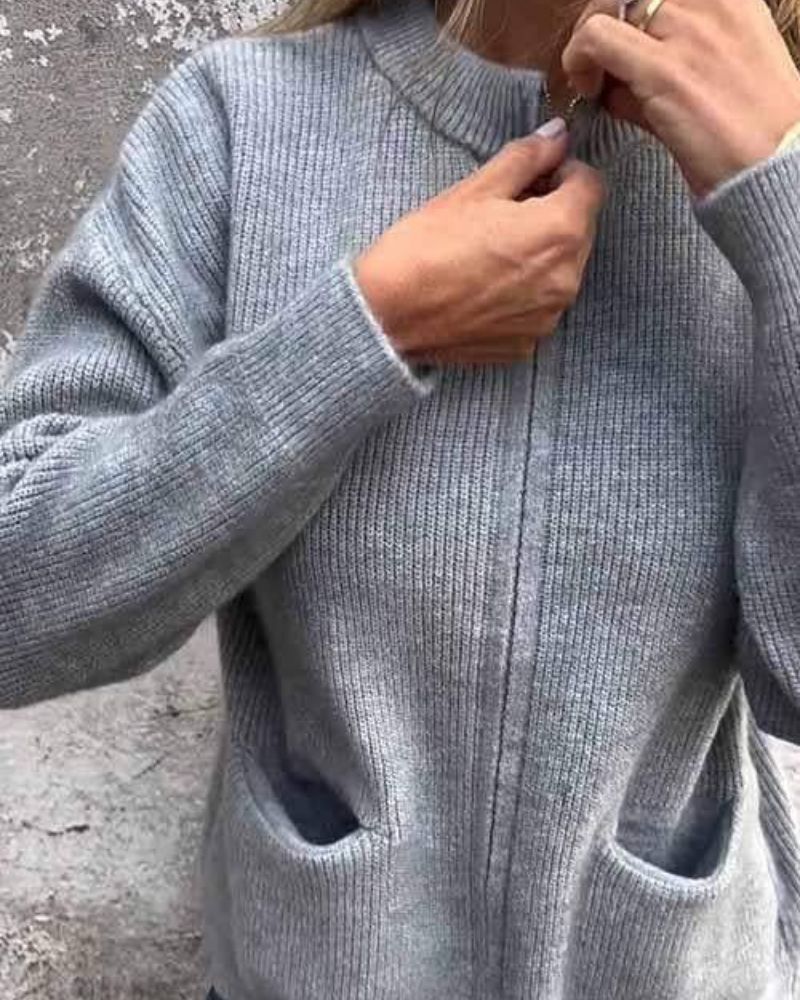 Gilet doux et pratique Sophie de Danoir Paris en gris, taille XL, tissu confortable, porté ouvert.