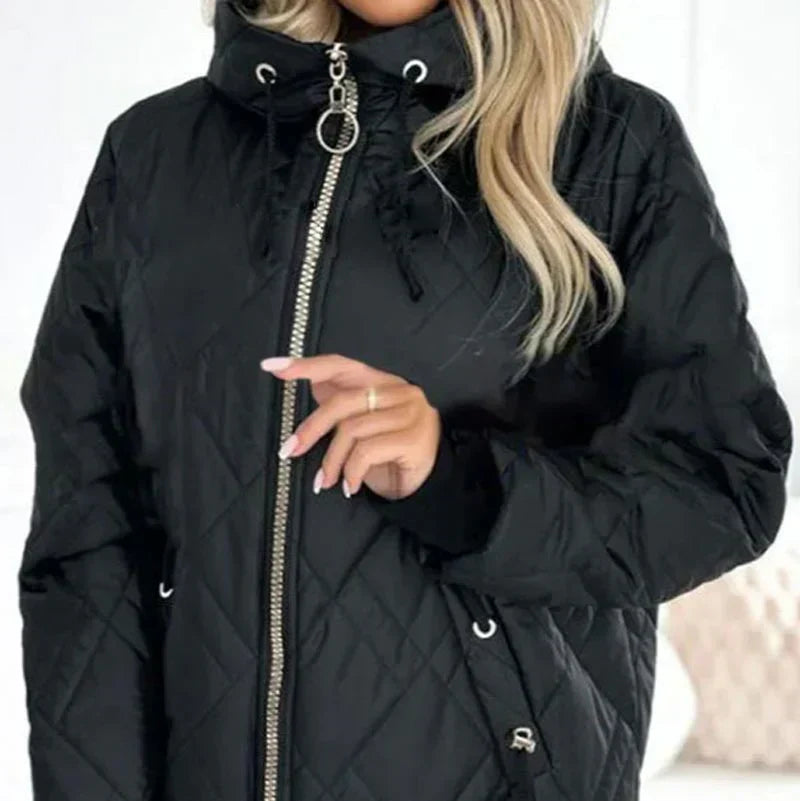 Veste matelassée élégante Elena de Danoir Paris en rose, coupe chic et style sophistiqué, pour un look tendance et confortable.