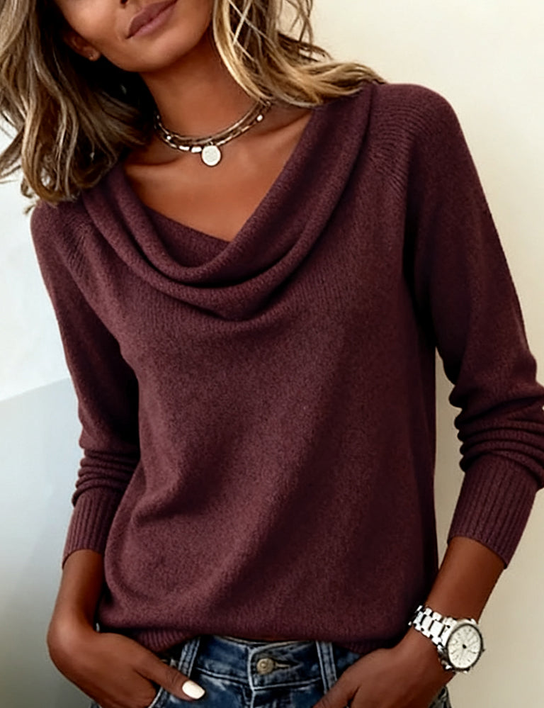 Pull uni gris clair Danoir Paris Lina FR1042, pull confortable en laine douce, porté sur mannequin.