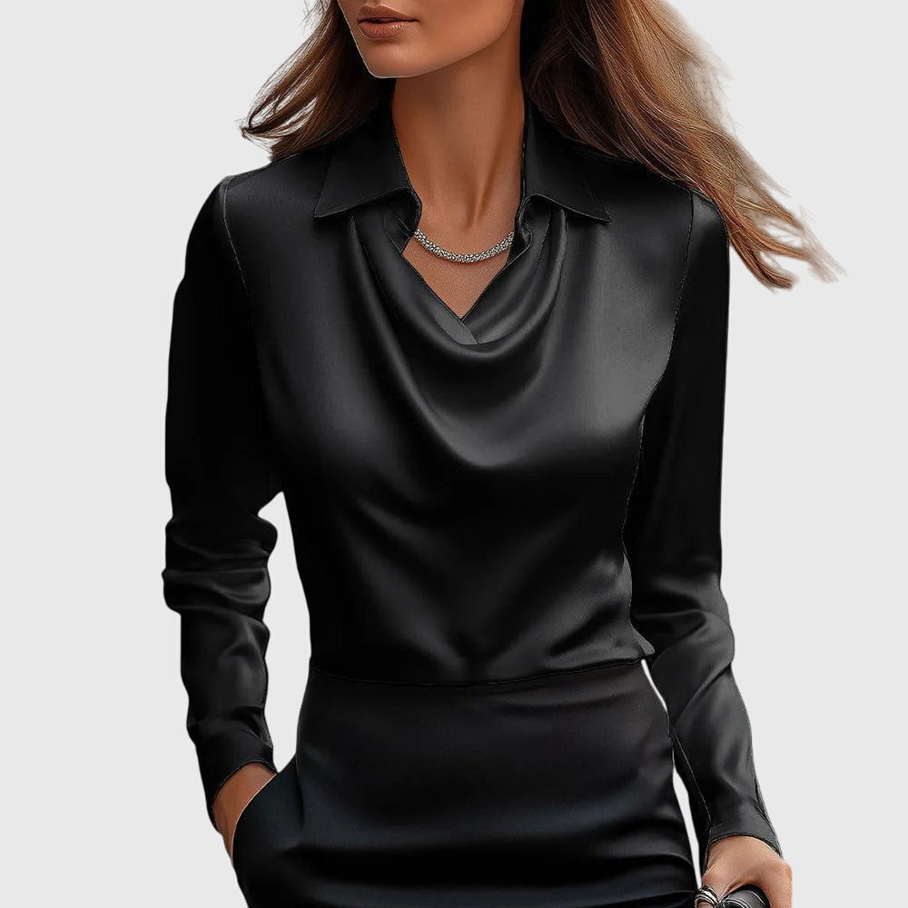 Blouse satinée élégante Brooklyn de Danoir Paris, taille XS, tissu fluide et sophistiqué, portée décontractée ou habillée.