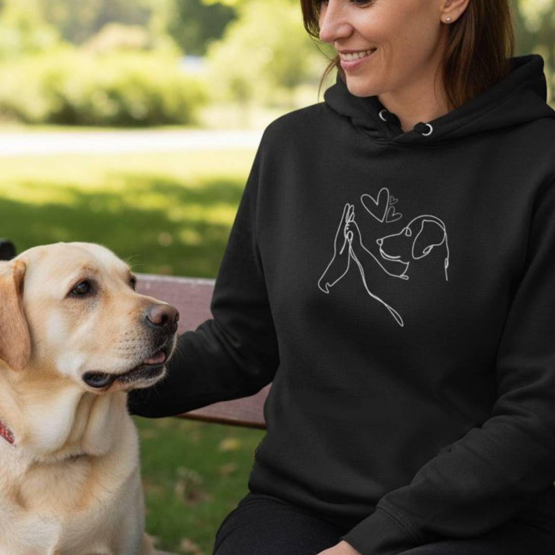 Sweat doux blanc pour amis à quatre pattes de la marque Danoir Paris, pour chien ou chat, avec texte "Véritable Amour".