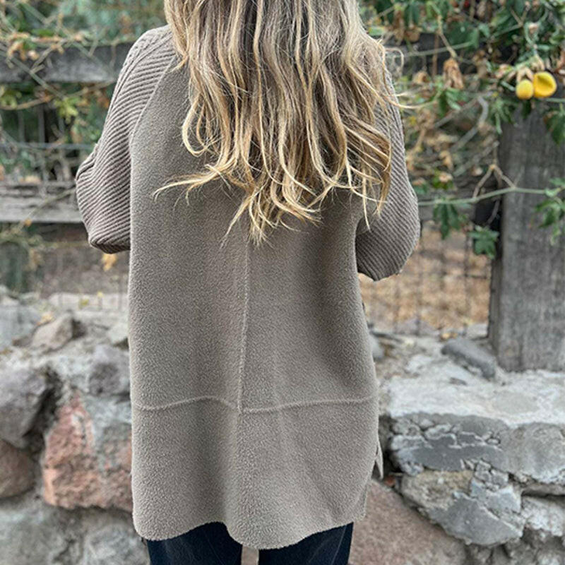 Manteau élégant mi-long Danoir Paris Isola en gris vert avec col droit et poches, style sophistiqué pour femme.