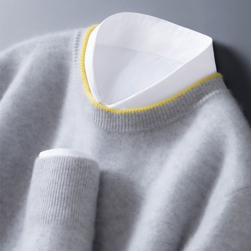 Pull en cachemire gris foncé Bennett de Danoir Paris, élégant et doux, avec un design classique et finition soignée.