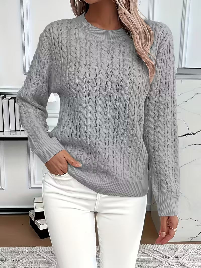 Pull vert Danoir Paris Aria, élégant et confortable, en tissu doux, porté sur un mannequin.