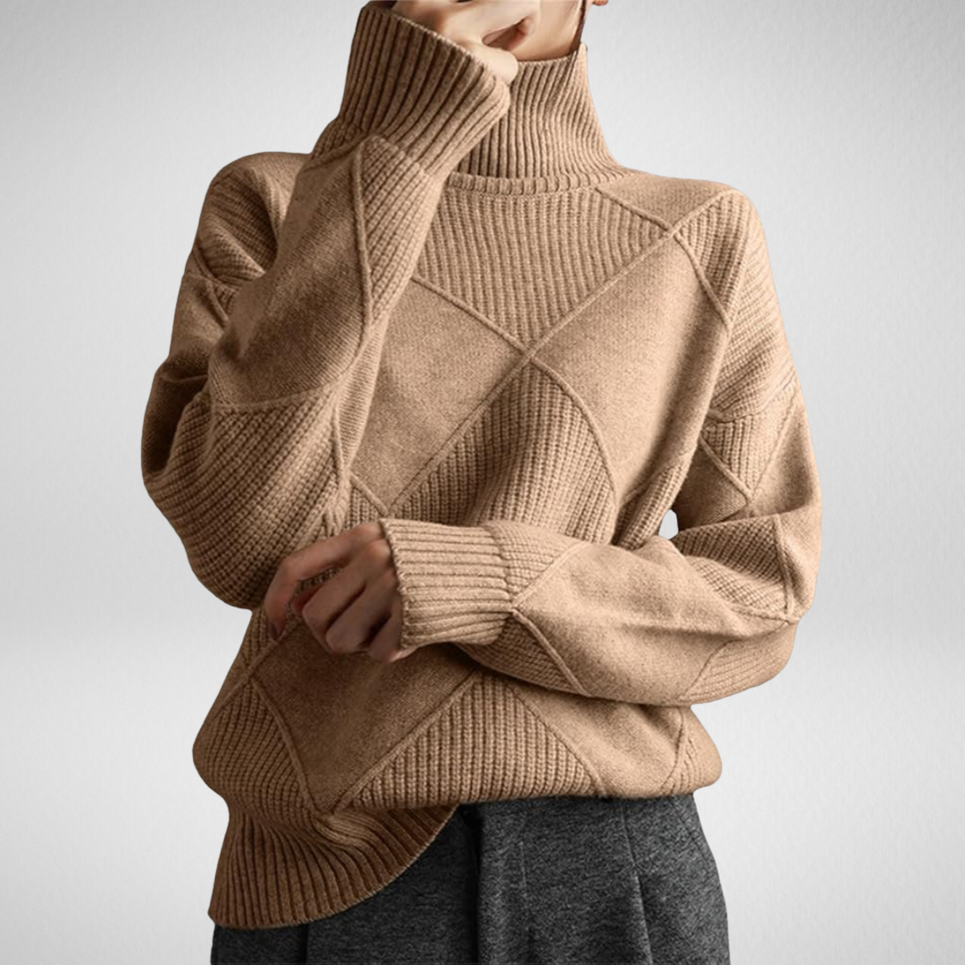 Pull roulé marron Lauren Danoir Paris, doux et élégant en tissu confortable, porté sur un mannequin.