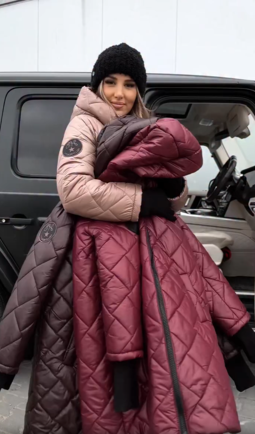Veste élégante et chaude Bogna de Danoir Paris en rose poudré, coupe ajustée, tissu doux et confortable.